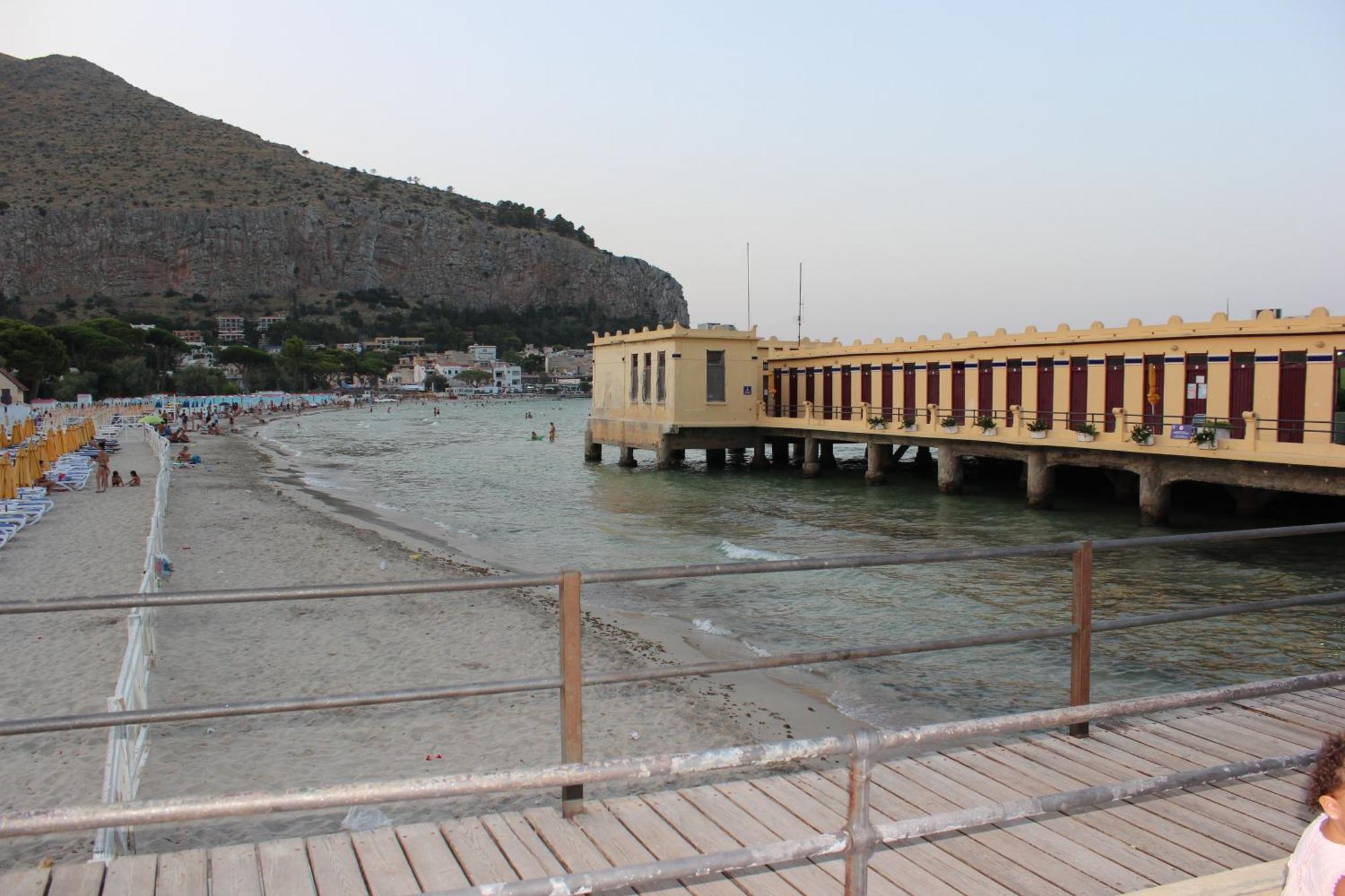 פלרמו Appartamento Stazione Centrale מראה חיצוני תמונה